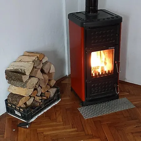 Lodge Colnar *