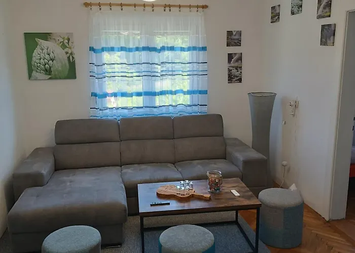 Colnar 山林小屋 *